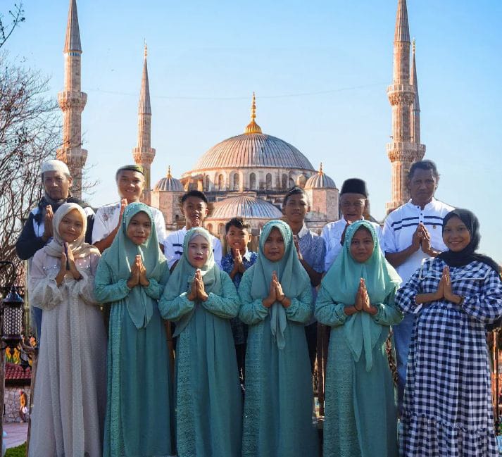 Keluarga Besar Nurdin Rasyid/Uma ju Mengucapkan Selamat Hari Raya Idul Adha 1447 H, 2026 M