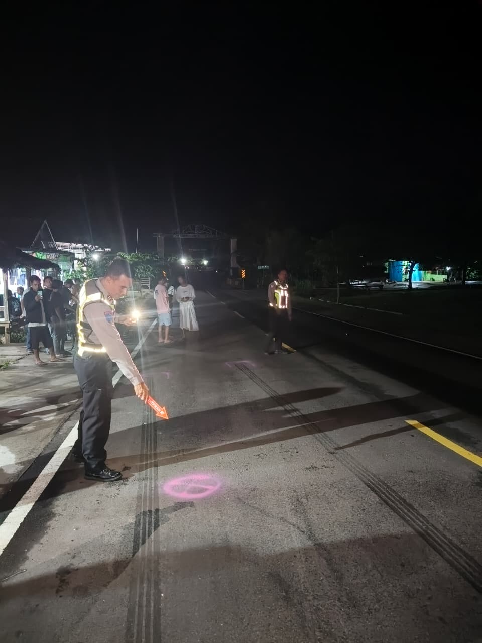 Seorang Pelajar Terlibat Kecelakaan Lalulintas Kasat Lantas Polres Lombok Utara Lakukan Ola TKP