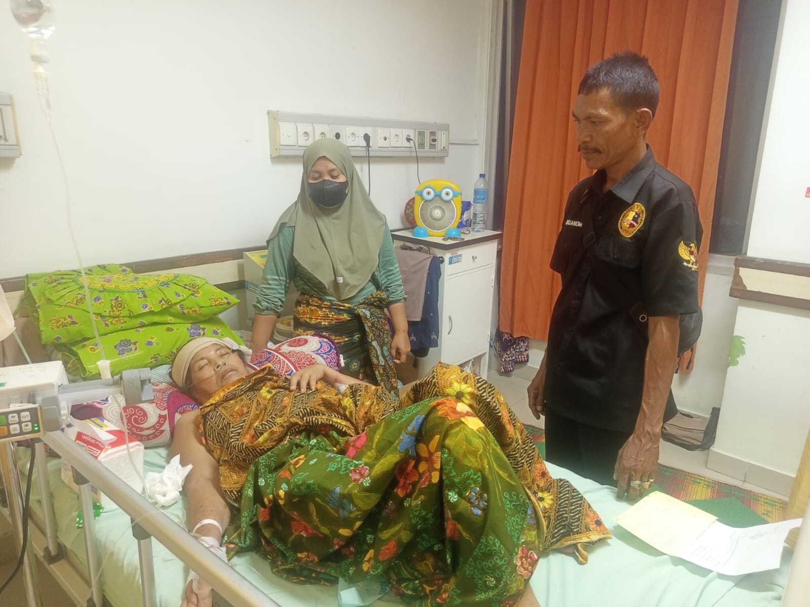 Kabiro Media TangkapUpdate24 jam Lombok Utara.Terus menunjukkan Jiwa Sosial nya Dalam Mengunjungi Pasien Sakit di RSU provinsi NTB